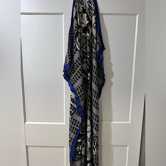 Gorgeous soft Stella & Dot Pashmina / sarong / scarf - Picture 1 of 5